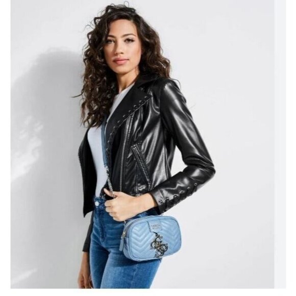 GUESS Violet quilted faux-leather small crossbody bag - Blue - Picture 7 of 7